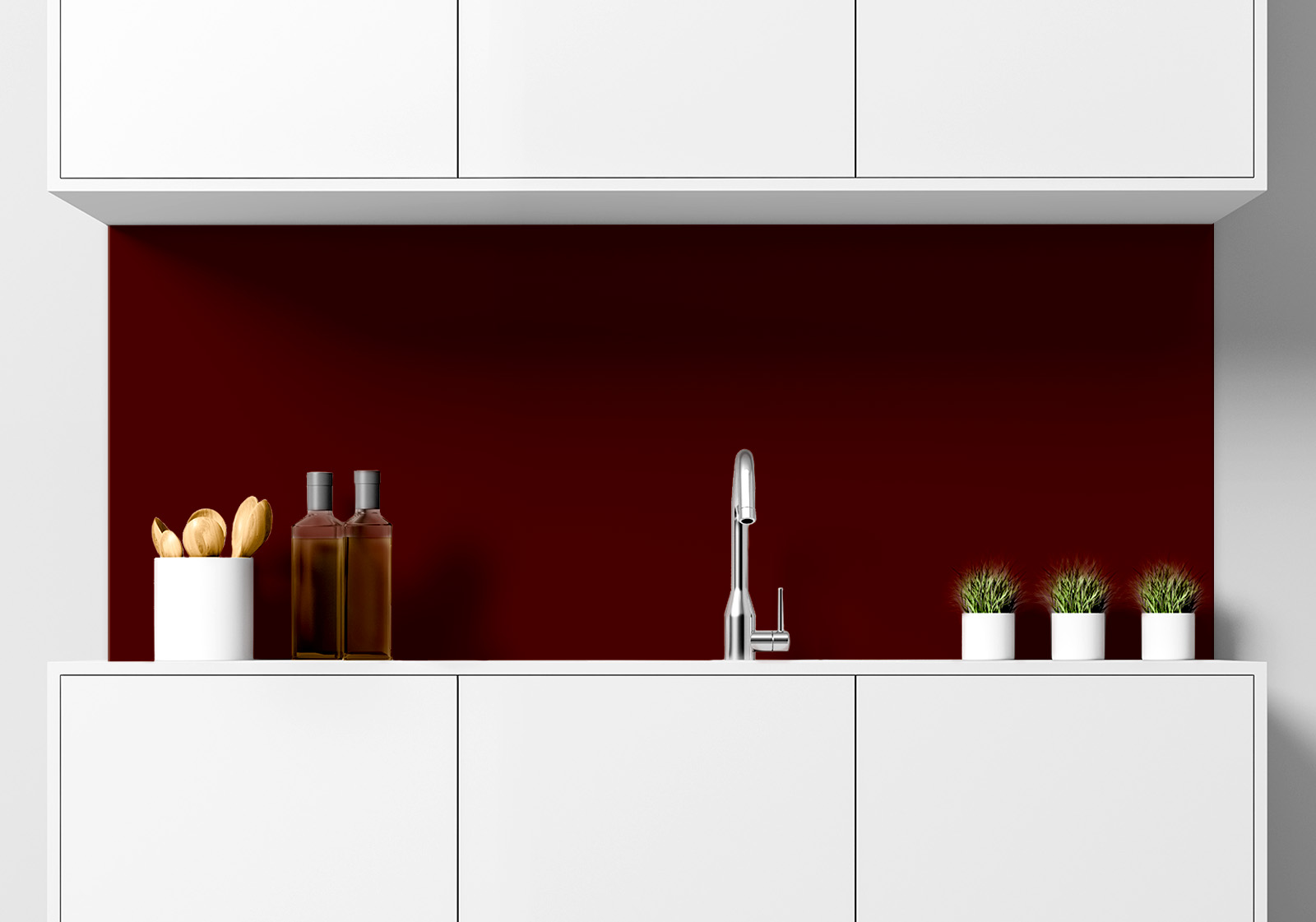Küche mit weißen Hängeschränken, Spüle mit Armatur, Gewürzständer und kleinen Topfpflanzen auf der Arbeitsfläche. Es ist eine Küchenrückwand mit folgendem Motiv verbaut: Einfarbig dunkelrotes Bild, keine sichtbaren Details oder Muster.